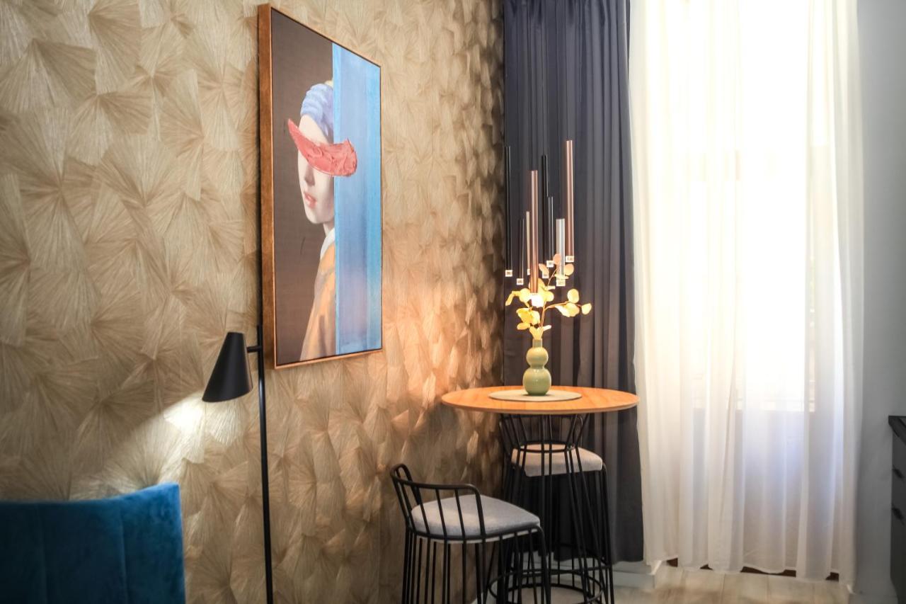 Hedone City Luxury Apartments With Free Parking Pula Exterior photo